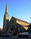 Farnham United Reformed Church, South Street, Farnham (May 2015).JPG