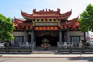 Los Angeles, Buddhist Temple Thien Hau, 2016.03.27 (03) (28755210693).jpg