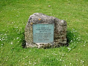Memorial Stone in Bournemouth Gardens (01 - Victory in Europe Day).jpg