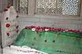 Mirza Ghalib's tomb 07