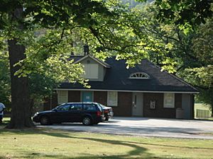 Shelter House, Edgemont Memorial Park (2006)