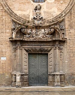 Valencia, chiesa dei Santos Juanes, facciata e portale del xvii secolo, 02.jpg