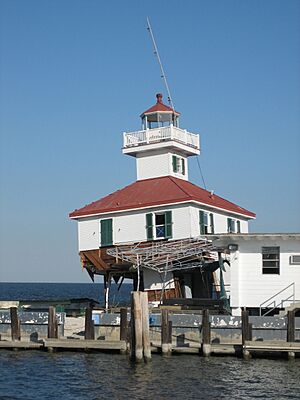 WestEndLighthouseStandingSorta