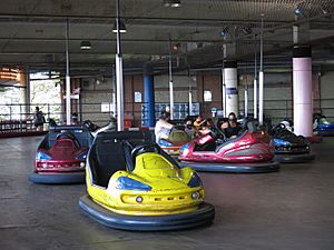 049 Parc d'atraccions Tibidabo (Barcelona), nivell 4, autos de xoc Crash Cars