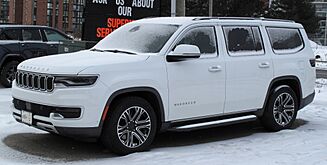 2022 Jeep Wagoneer Series III in Bright White, Front Left, 12-19-2021