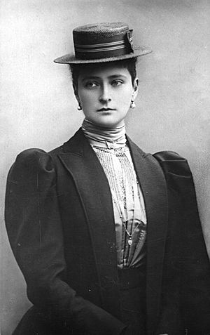 Alexandra Fyodorovna 1900
