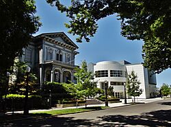 Crocker Museum entrance.jpg