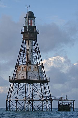 Fowey Lighthouse.jpg