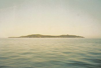 Giannutri island from the see - 2002.jpg
