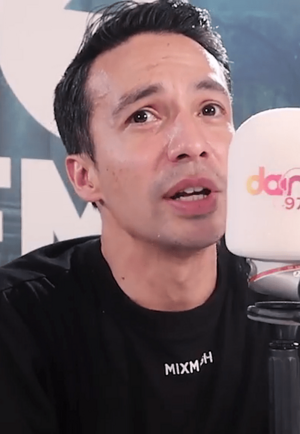 Laidback Luke in interview with Dance FM.png