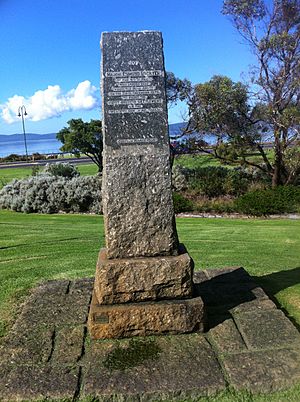 Lockyer memorial