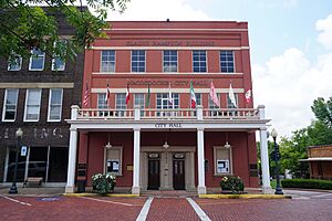 Nacogdoches August 2017 03 (Nacogdoches City Hall)