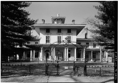 SOUTHEAST (FRONT) ELEVATION, SHOWING CAST-IRON FENCE IN FOREGROUND - Moses Yale Beach House, 86 North Main Street, Wallingford, New Haven County, CT HABS CONN,5-WALF,6-3