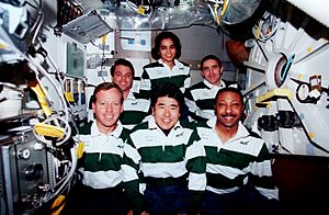 STS-87 traditional in-flight crew portrait