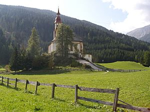 St. Nikolaus (Obernberg) 01.JPG