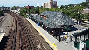 Tarrytown station from north overpass