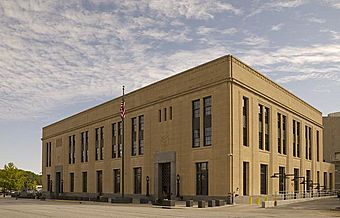 United States Courthouse, Davenport, Iowa.jpg