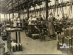 Women shell workers Royal Arsenal WWI AWM H08115