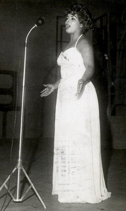 Angela Maria , 1960.tif