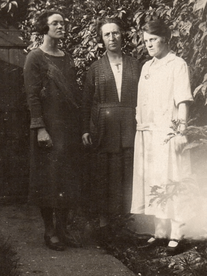 Brigid O'Keeffe, Margaret Skinnider and Nora O'Keeffe, August 1925