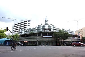 Central Hotel, Cairns, Queensland.jpg