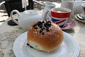 Culture... a bath bun and a pot of tea, Bath, United Kingdom (9605677635).jpg