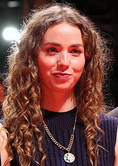 Freya Mavor at Premiere À Propos de Joan Pircture 1 (cropped)