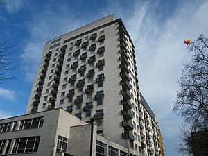 Jumeirah Carlton Tower Hotel.jpg