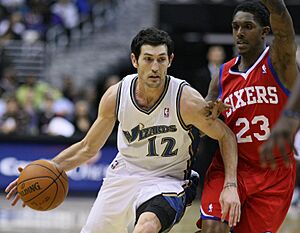 Kirk Hinrich drive vs Sixers