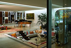 Miller house, Columbus, Indiana, 1953-57. Living area from terrace - 00351v