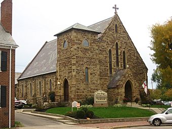 Saint Philip's Episcopal Church, Circleville.jpg