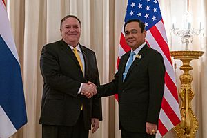Secretary Pompeo Meets With Thai Prime Minister Prayut Chan-o-cha (48437845741)