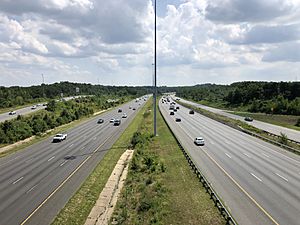 2019-07-05 15 17 37 View south along Interstate 95 from the overpass for the ramp from Maryland State Route 200 eastbound to Interstate 95 northbound in Konterra, Prince George's County, Maryland