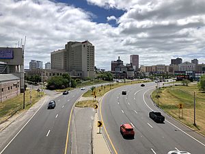 2021-05-31 11 35 15 View east along New Jersey State Route 446 (Atlantic City Expressway) from the overpass for New Jersey State Route 446X (Atlantic City–Brigantine Connector) in Atlantic City, Atlantic County, New Jersey