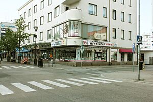 A view to the corner of Kauppakatu and Kirkkokatu in Kajaani.