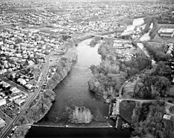 Dundee Canal 1997.jpg