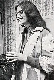 Emmylou Harris at the University of North Carolina at Greensboro (cropped)