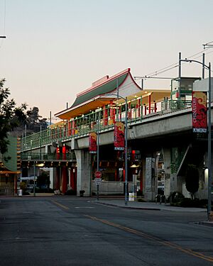 LA China Town Train Station (15143816342)