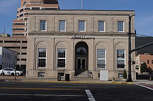 Middletown, CT - former post office 01