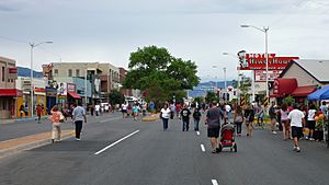 Street fair in Nob Hill, 2010
