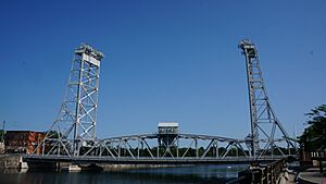 Welland Canal, Bridge 13 - Welland, ON