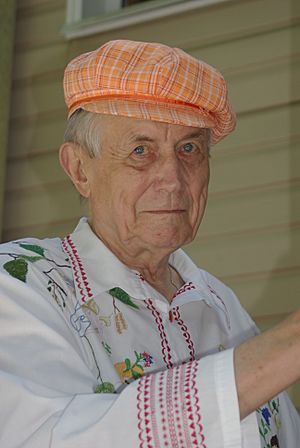 Yevtushenko at the opening of his museum at Peredelkino, July 7, 2010