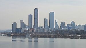 당산철교에서 촬영한 여의도