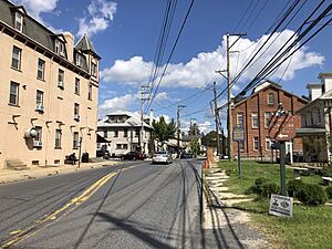 2022-09-26 12 38 18 View northeast along Race Street between Lehigh Street and Front Street in Catasauqua, Lehigh County, Pennsylvania