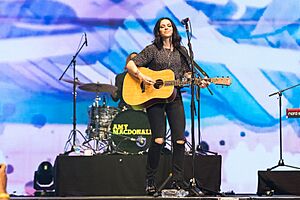 Amy Macdonald - 2018111223253 2018-04-21 30 Jahre Radio Regenbogen - Sven - 1D X MK II - 1184 - AK8I7936