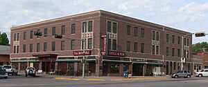 Arrow Hotel from NE