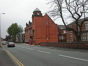 Atherton Town Hall - geograph.org.uk - 1548868