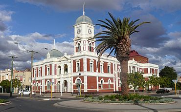 Boulder Town Hall, Western Australia.jpg