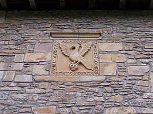 Escudo puerta oeste Colegiata de Santa María de Zenarruza