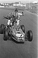 Internationale Formule Vee 1300-race op circuit van Zandvoort, huldiging Jaap Lu, Bestanddeelnr 925-7913